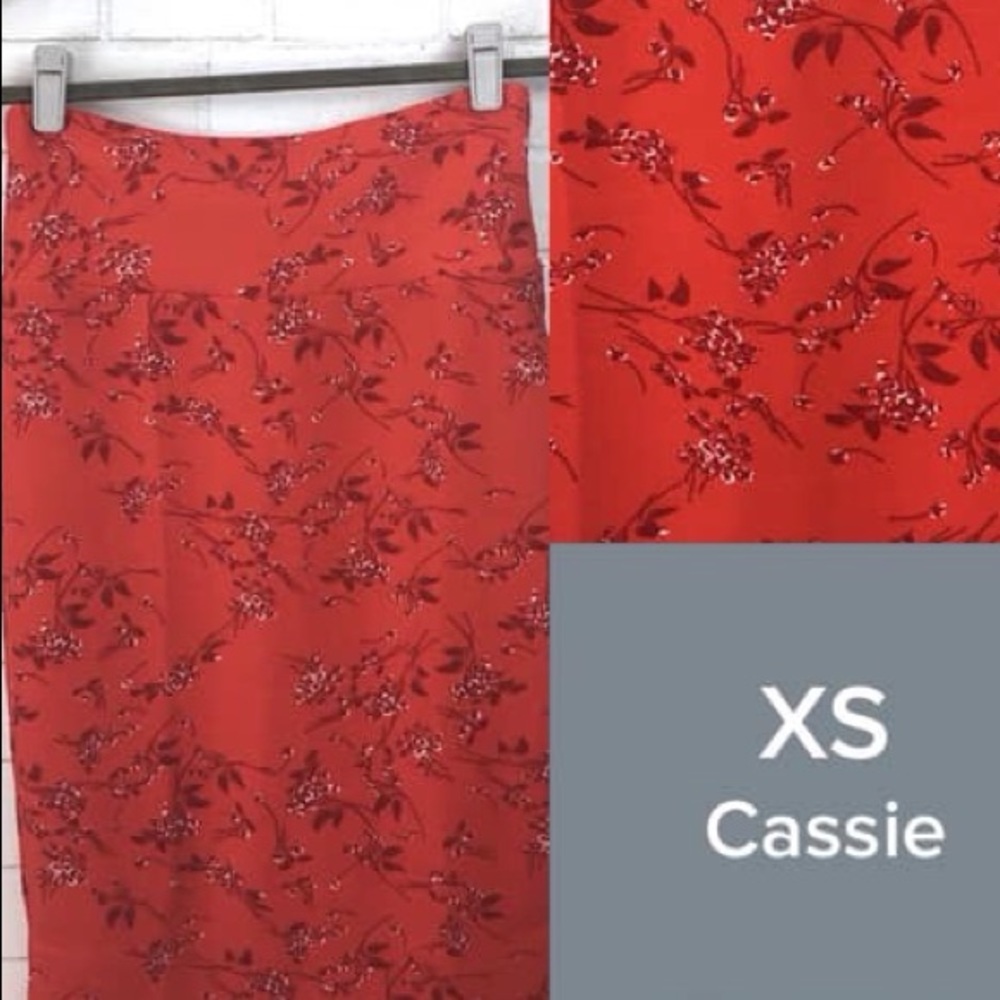 XS Floral Red Cassie